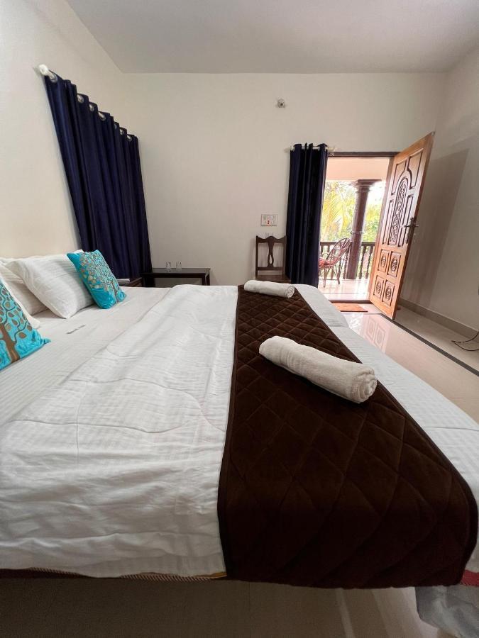 Mohans Ayurvedic Beach Resort Варкала Екстериор снимка