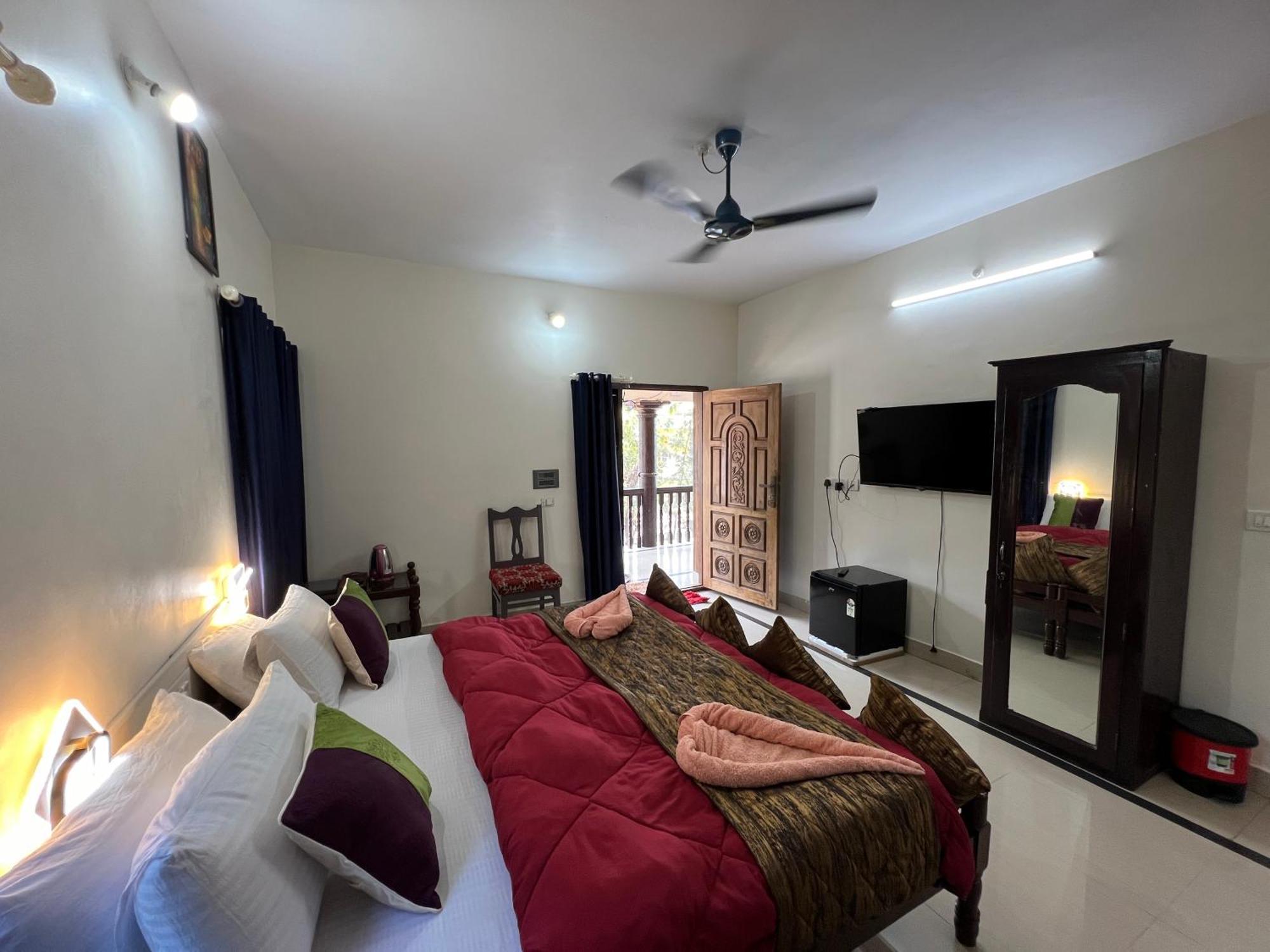 Mohans Ayurvedic Beach Resort Варкала Екстериор снимка